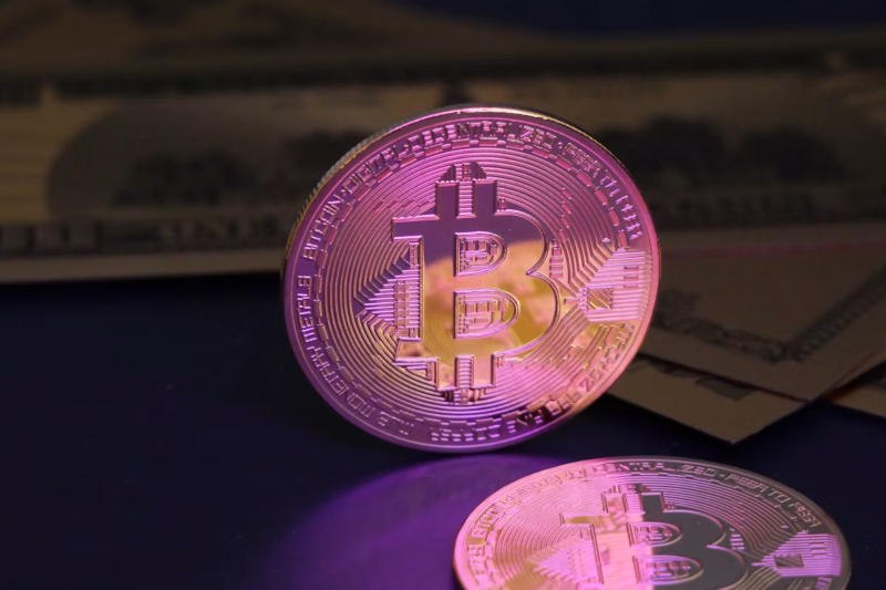 FBI PRENDE SUSPEITO DE ROUBAR CRIPTOMOEDAS COM VÍRUS ESCONDIDO EM JOGOS DO STEAM